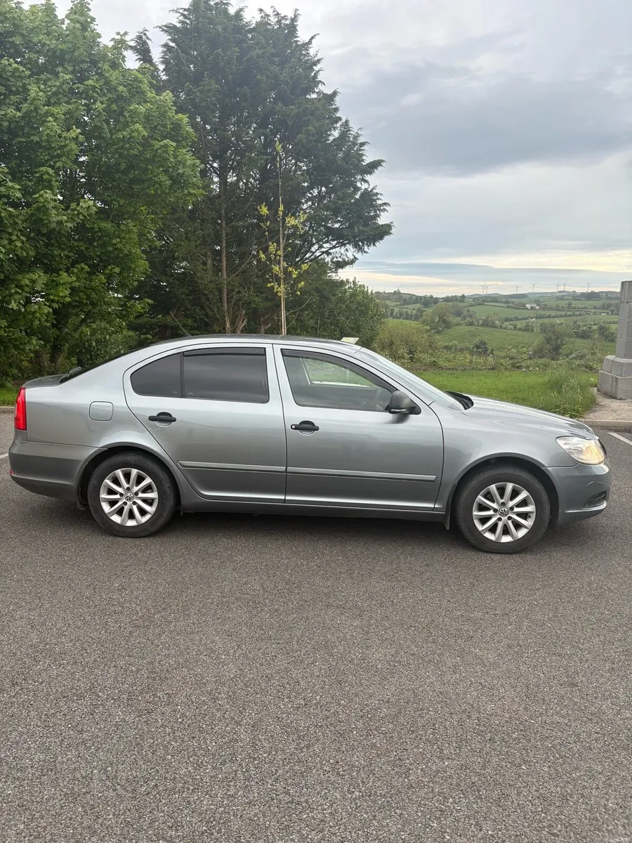 Skoda Octavia 2012 1.6 TDI - Image 2