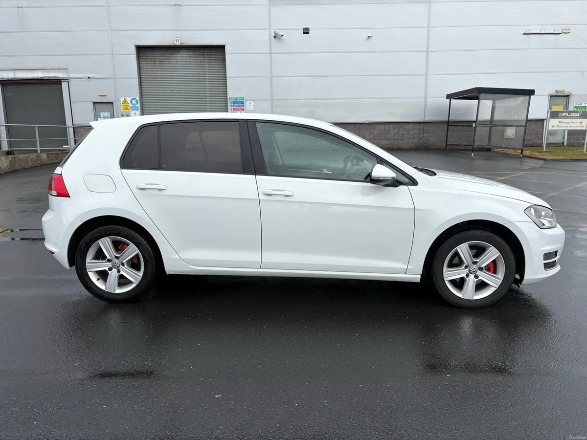 Volkswagen Golf 2014 - Image 2