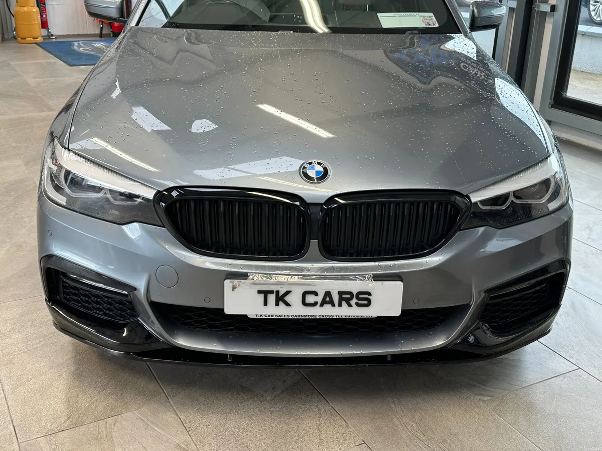 17 BMW 530 e PLUG IN HYBRID-LOW KMS - Image 4