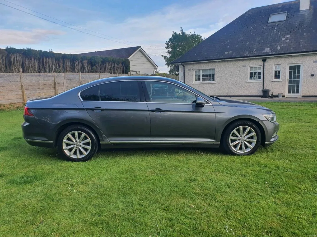 VW PASSAT HI-LINE 120 BHP 2016 - Image 3