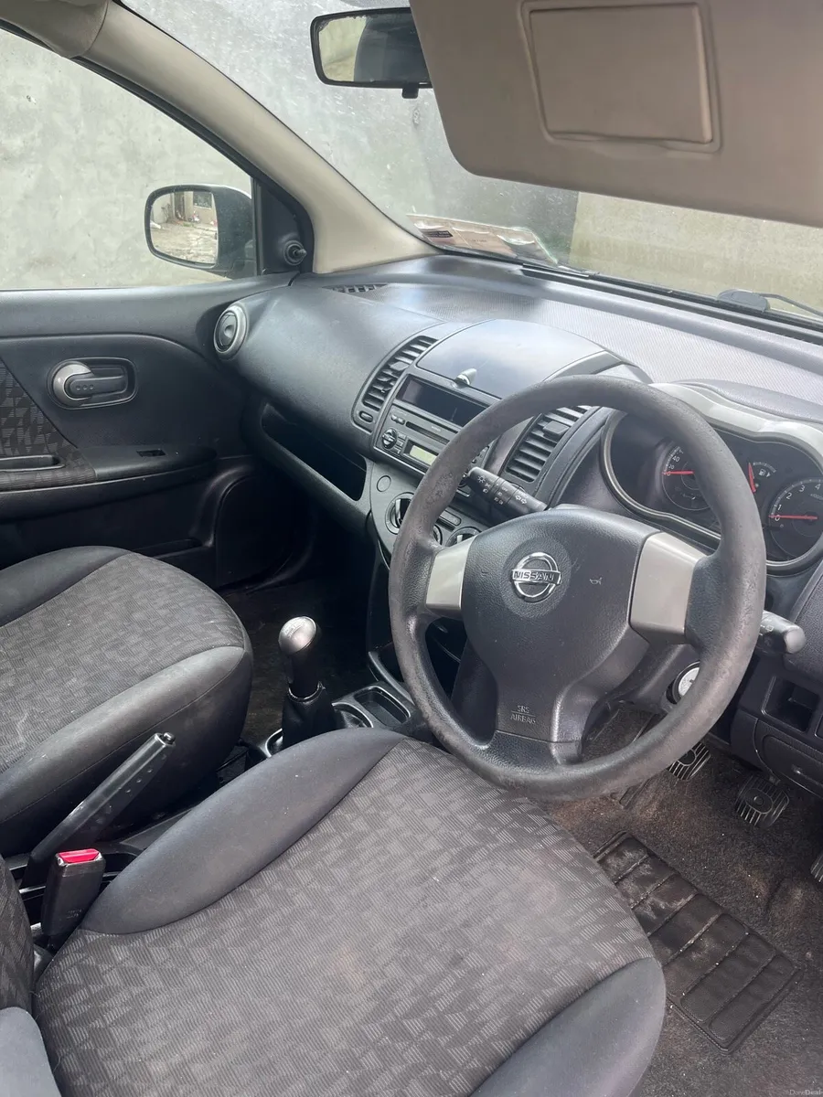 Car - Image 3