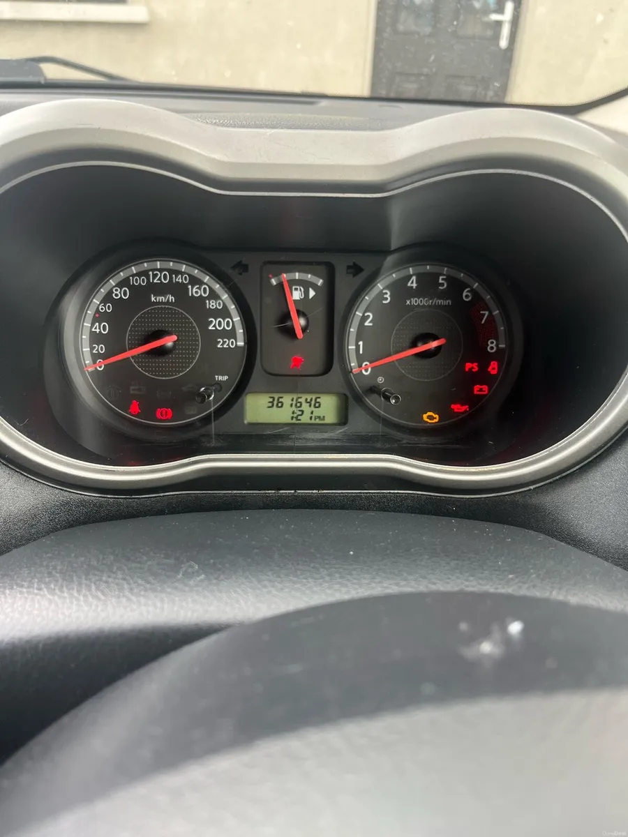 Car - Image 2