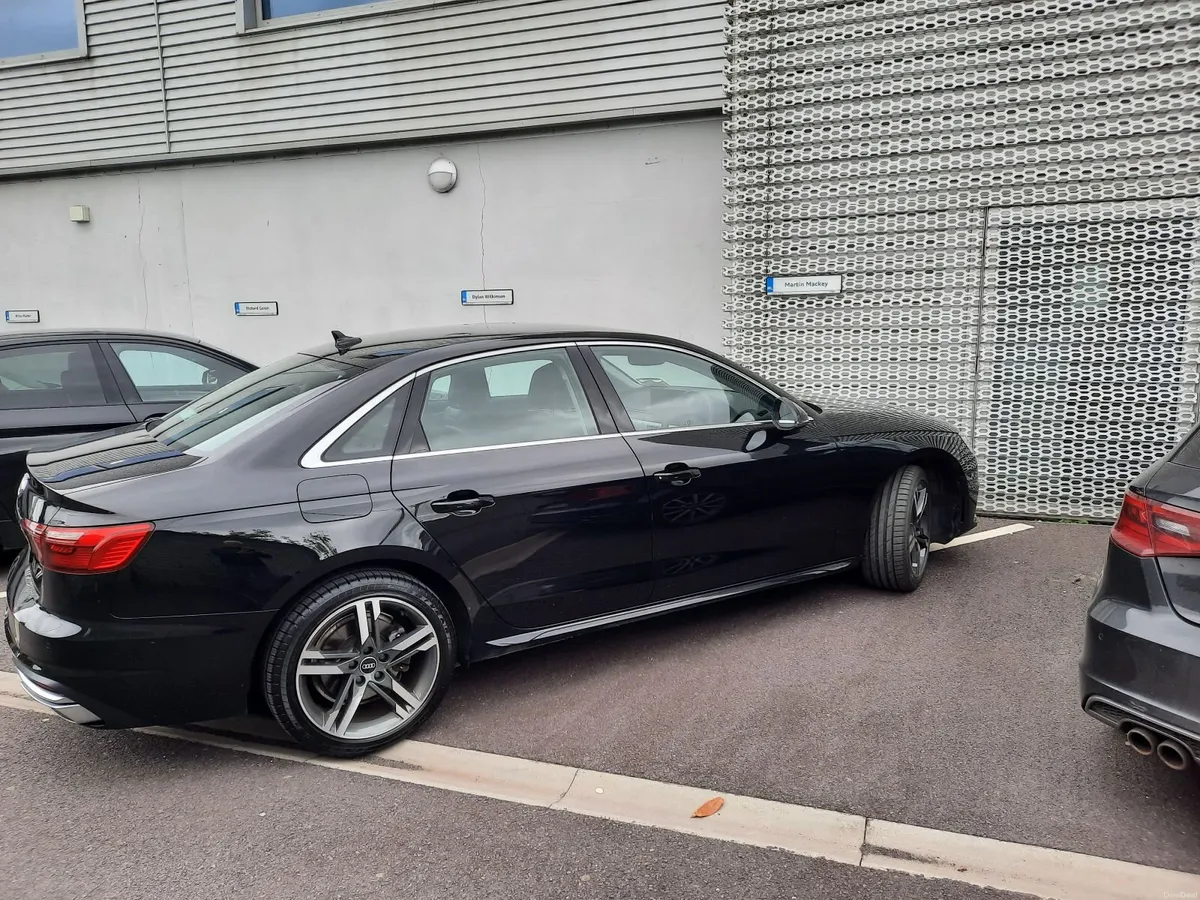 Audi A4 2021 - Image 3