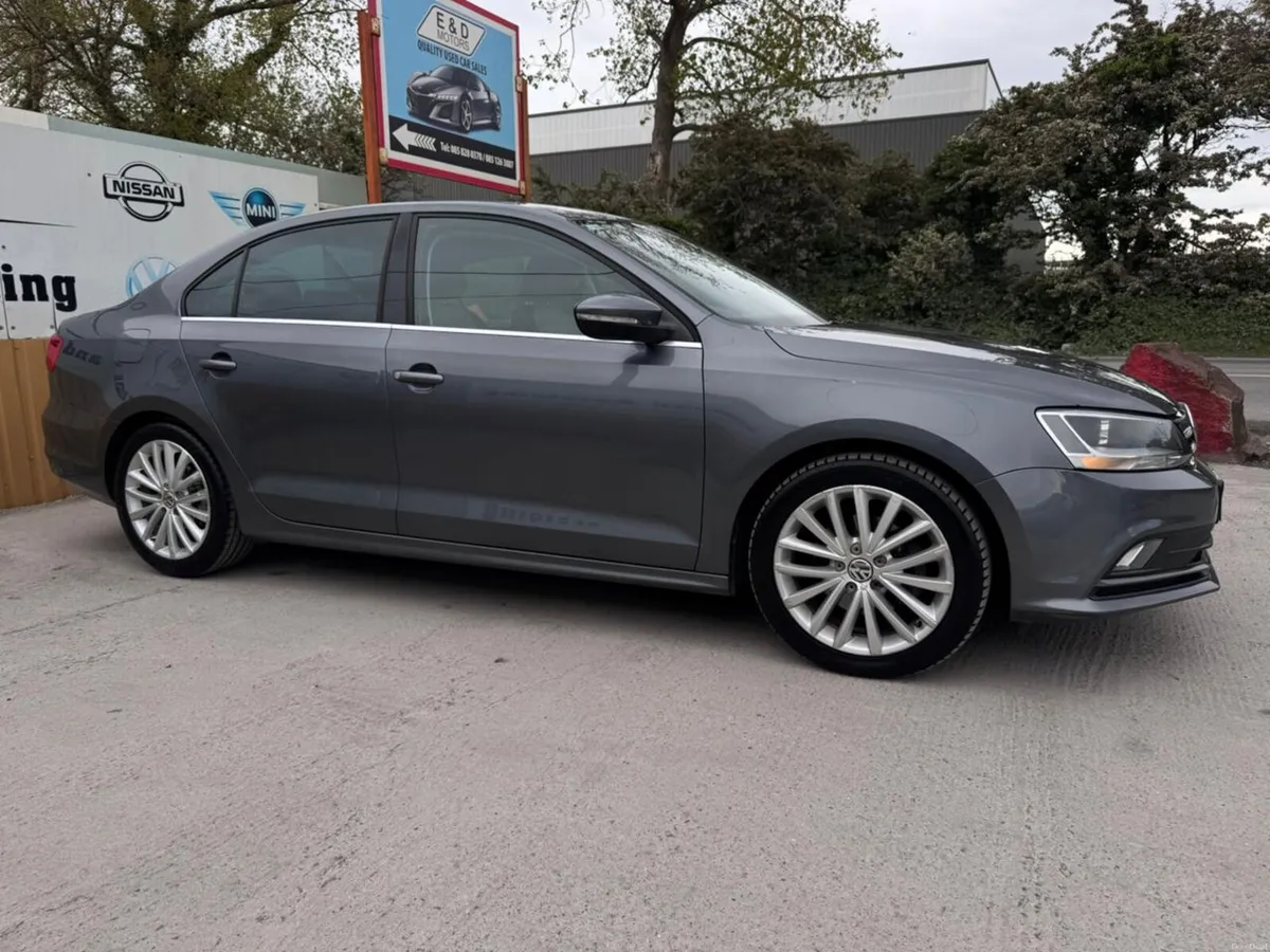 161 VW Jetta 2.0TDI DSG Auto Highline Low Miles - Image 4