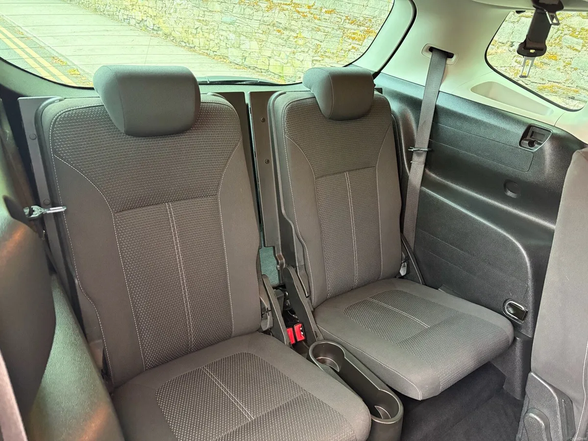Vauxhall Zafira Diesel 7 Seater NEW NCT SRI Model - Image 2