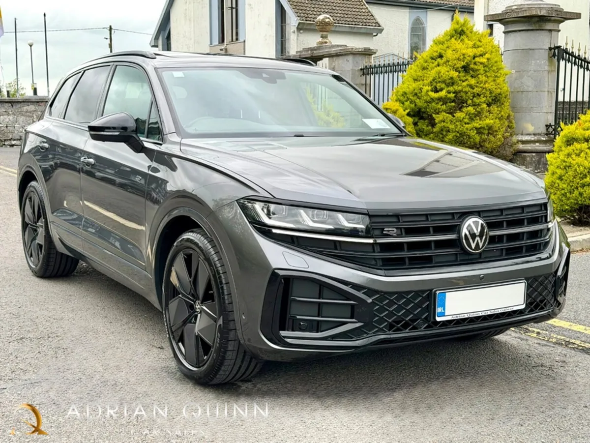 Volkswagen Touareg 3.0 TDI V6 286 BHP BLACK EDITIO - Image 4