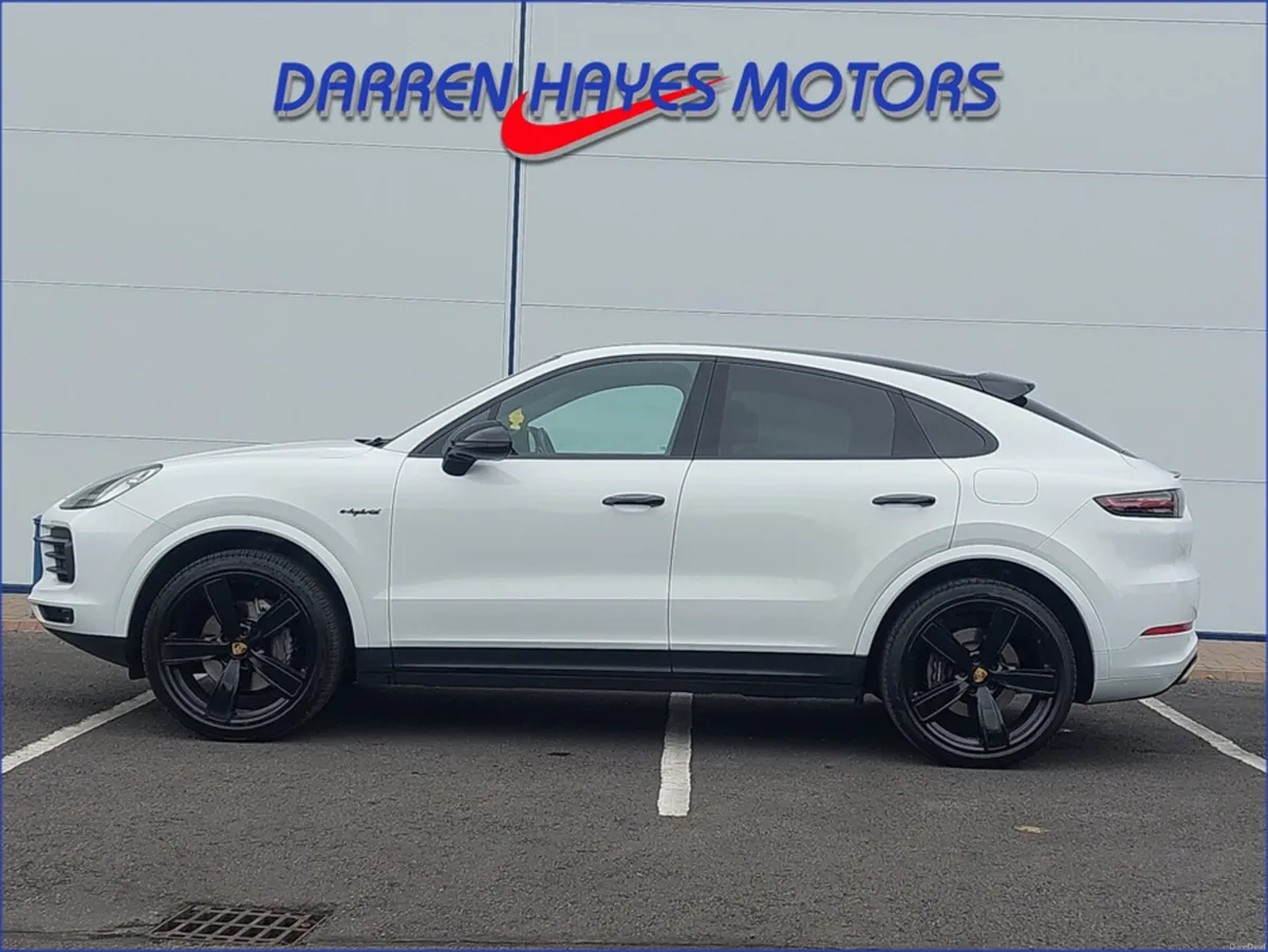 Porsche Cayenne 3.0 V6 E-HYBRID 5DR AU AUTO - Image 4