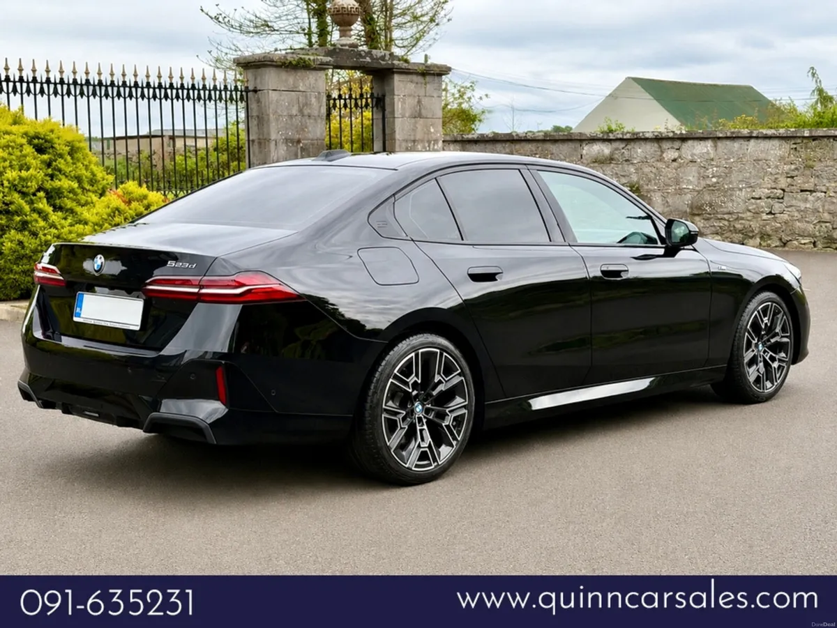 BMW 5-Series 523d M-SPORT X-DRIVE AUTO==NEW MODEL= - Image 3