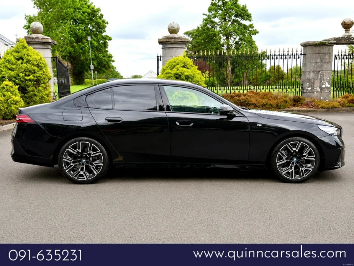 BMW 5-Series 523d M-SPORT X-DRIVE AUTO==NEW MODEL= - Image 2