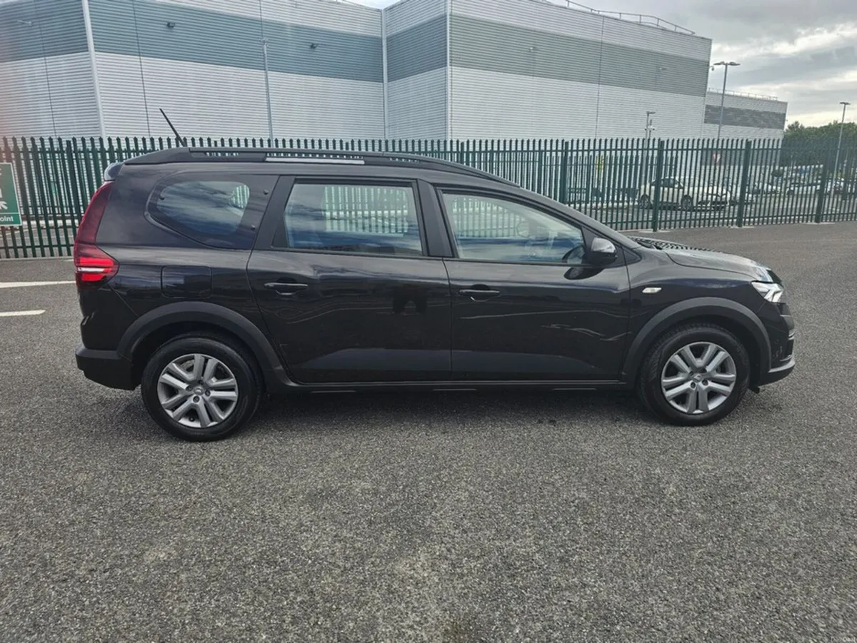Dacia Jogger 1.0 TCI, COMFORT MODEL, LOW MILEAGE, - Image 4