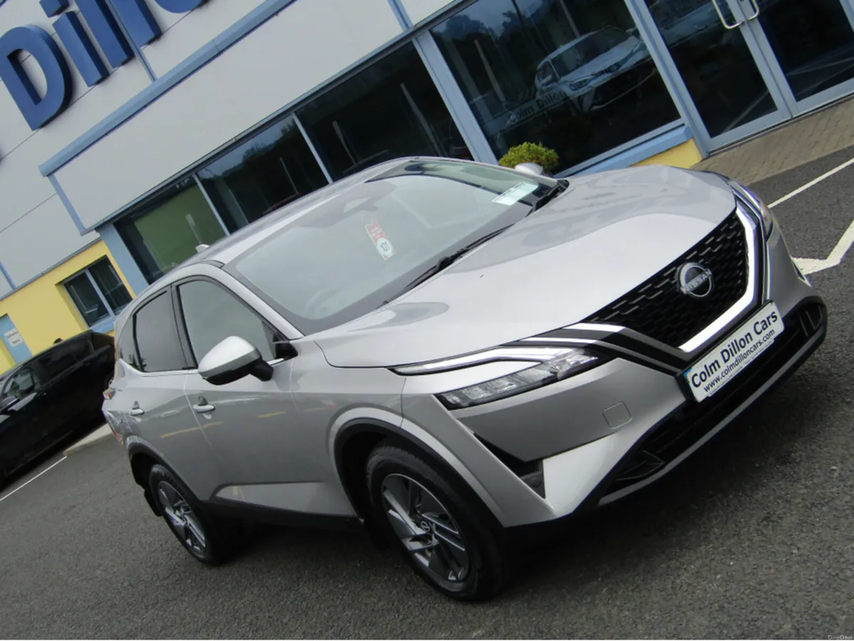 Nissan Qashqai 1.3 HYB SV MY2 4DR - Image 2