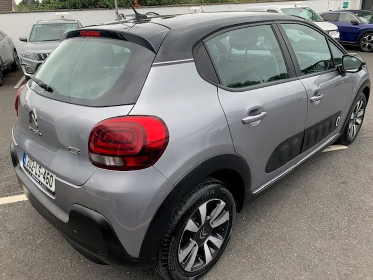 Citroen C3 FEEL EXCLUSIVE 1.2 PURETECH 83 4 4DR - Image 3