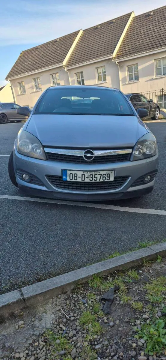 Opel Astra 1.4 SXI - Image 1