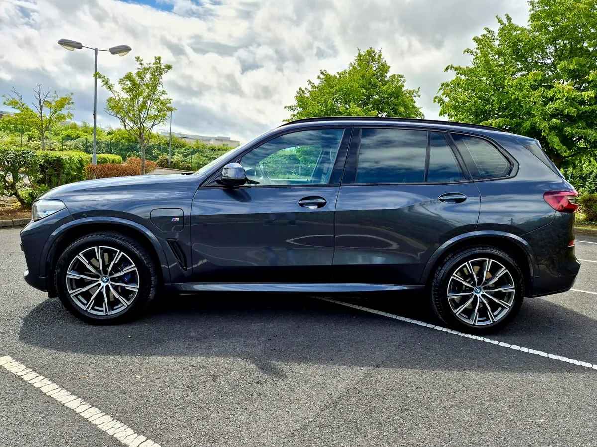 2021 BMW X5 45E M SPORT PHEV - Image 4