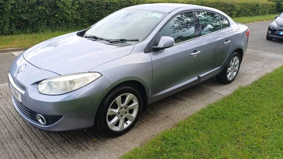 Renault Fluence 1.5 Tom Tom only 61klm - Image 2