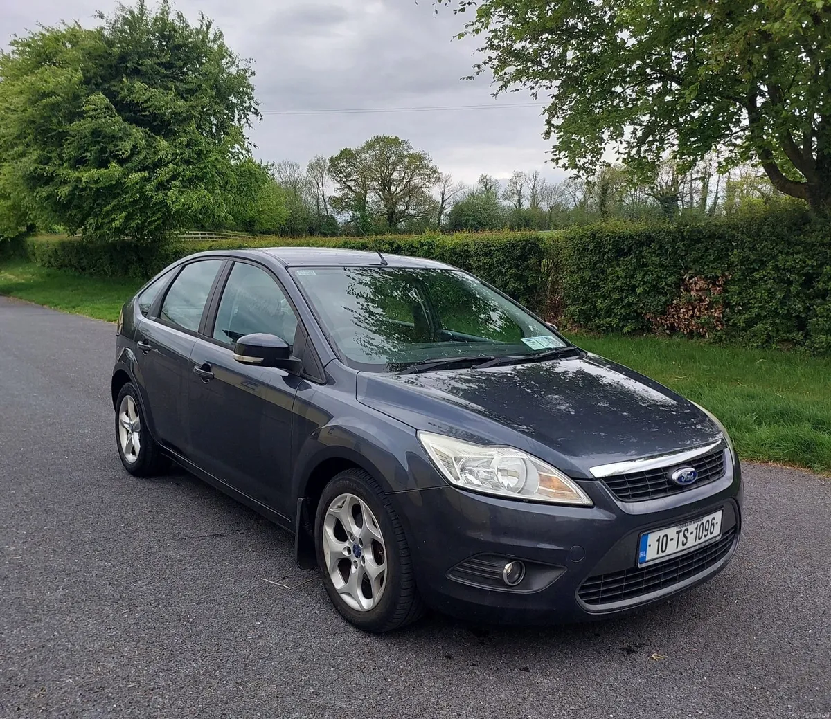 Ford Focus 2010 - Image 1