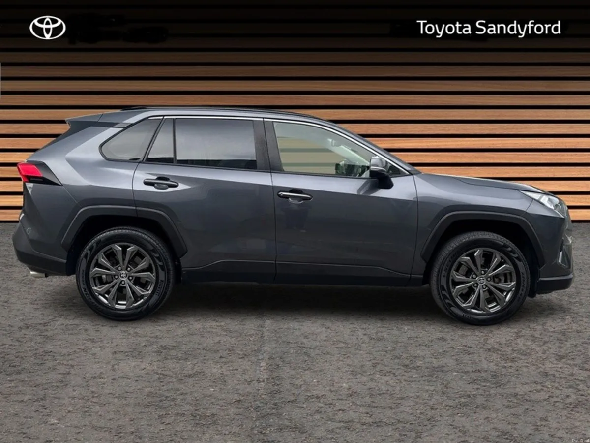 Toyota RAV4 HYBRID SOL // LEATHER HEATED SEATS // - Image 3