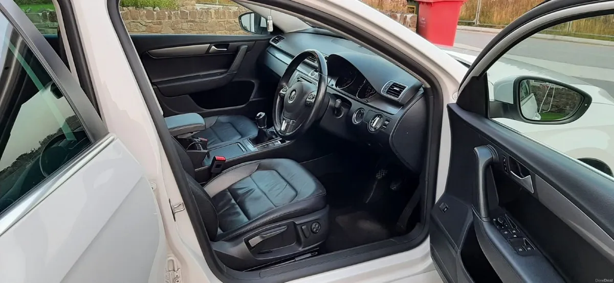 Volkswagen Passat 2014 2.0 TDI - Image 2