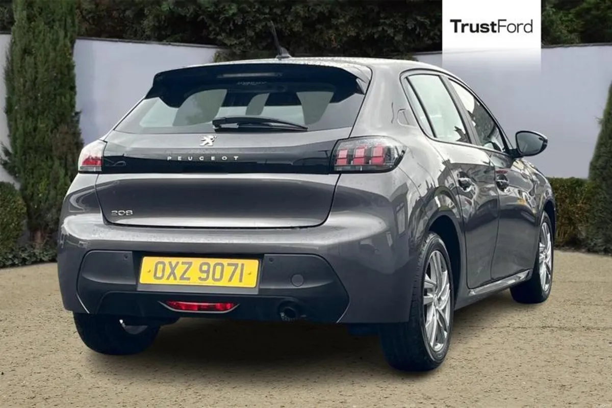 Peugeot 208 Active - Image 4