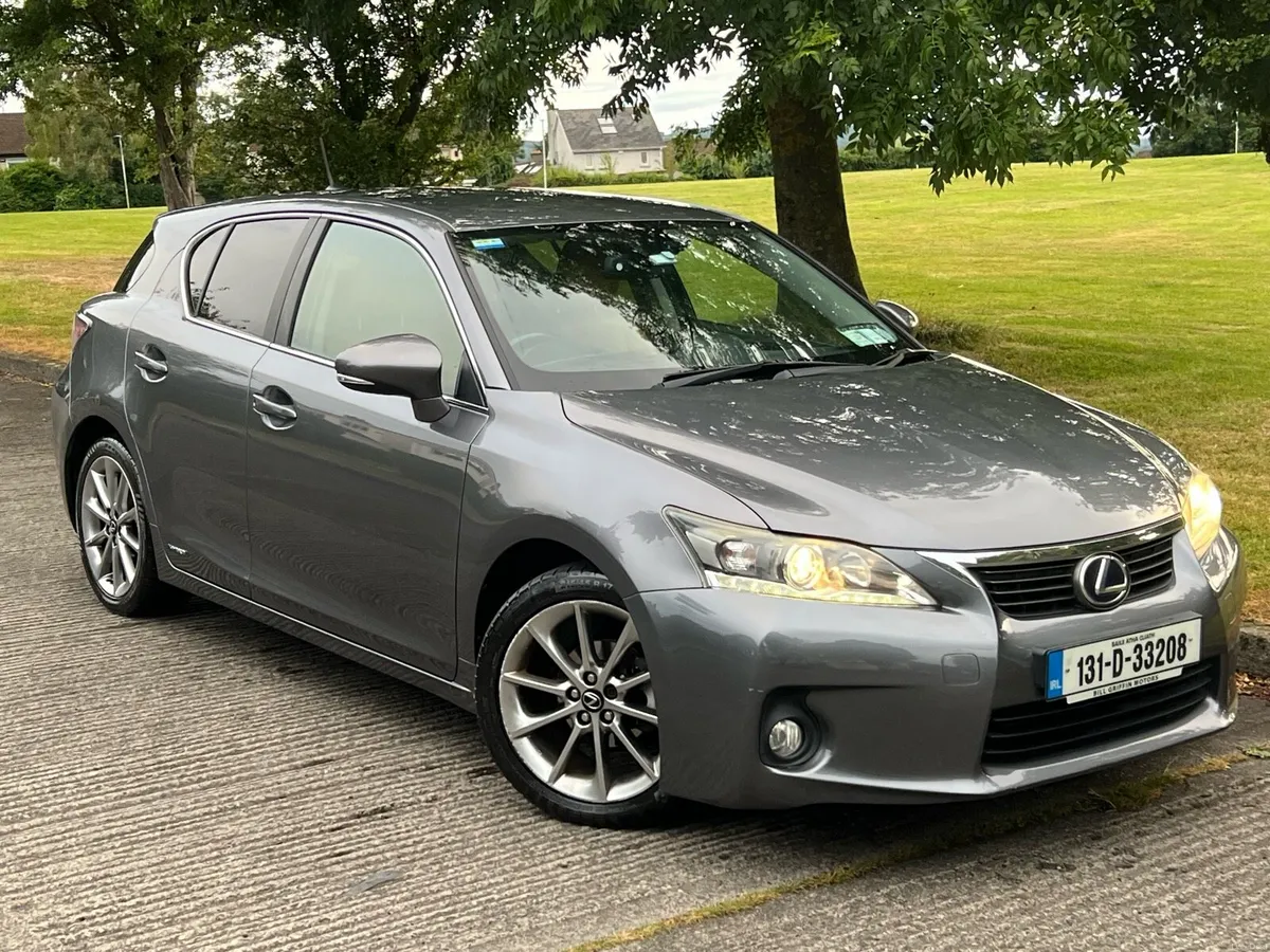 131 LEXUS CT200H 1.8 HYBRID LEATHER SAT NAV - Image 3