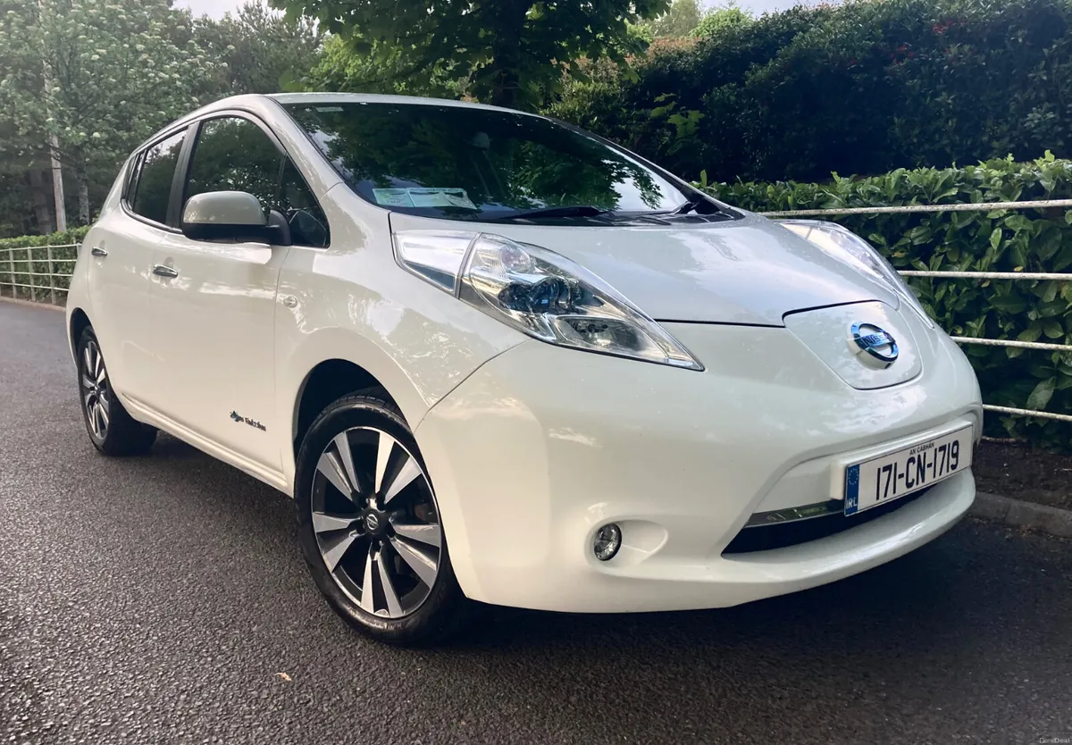 Nissan Leaf 2017 Fully Electric Car Zero Emissions - Image 3