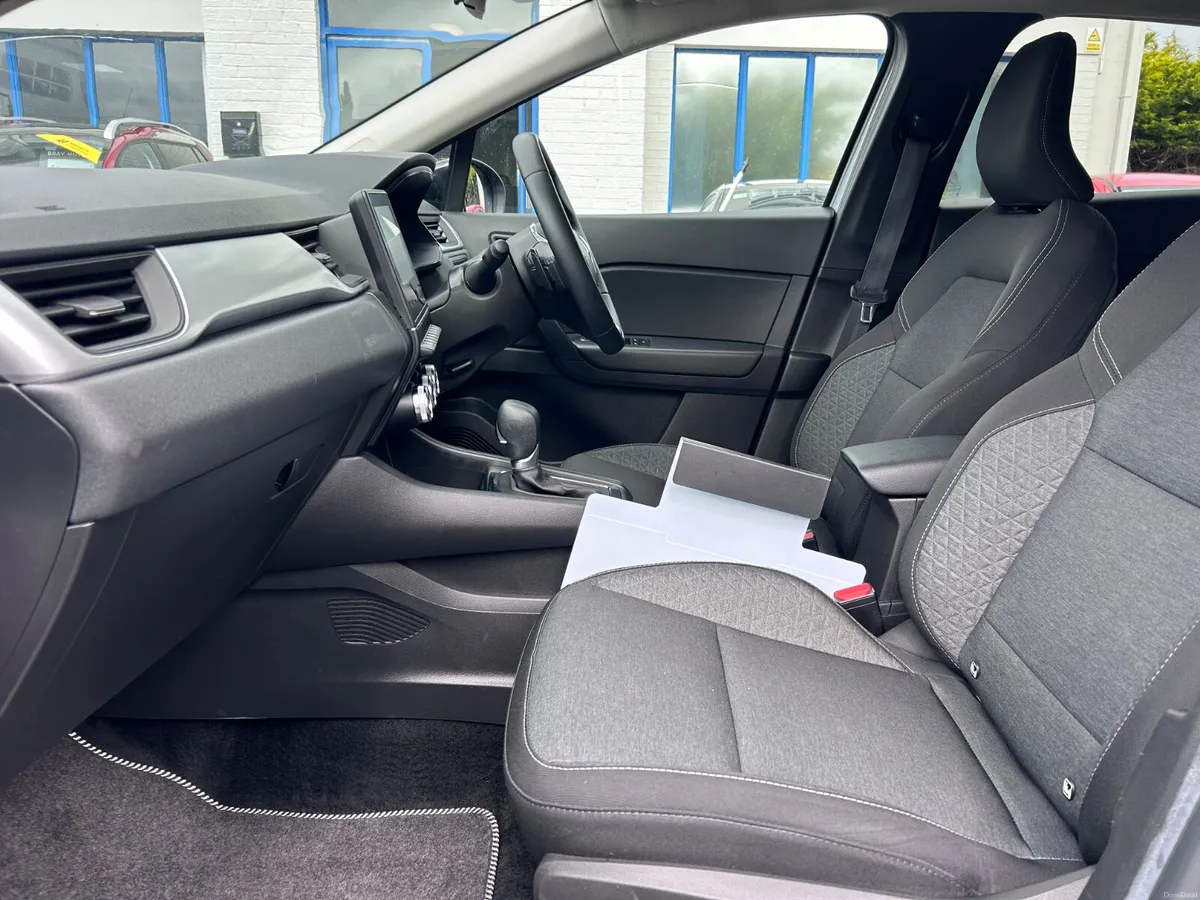 2023 RENAULT CAPTUR 1.3 PETROL AUTO EVOLUTION - Image 4
