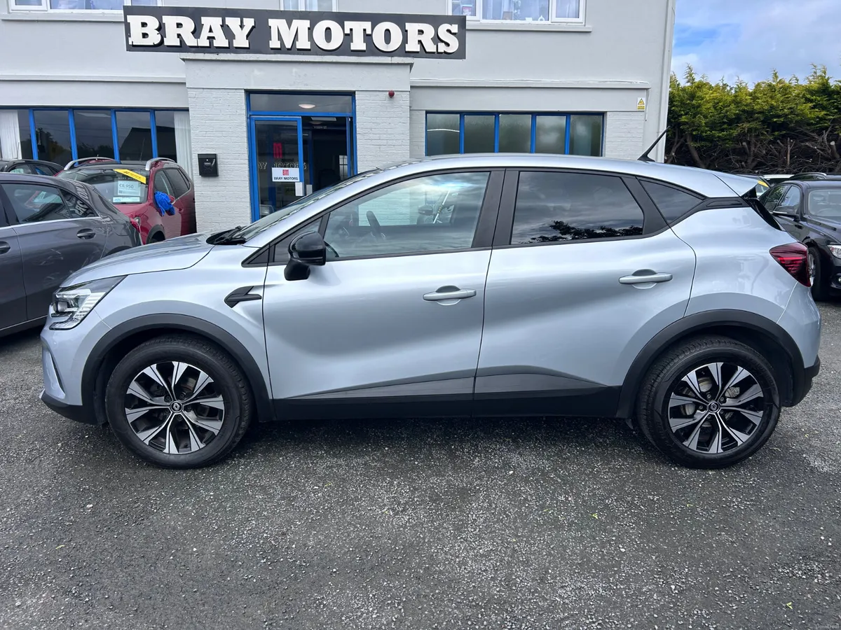 2023 RENAULT CAPTUR 1.3 PETROL AUTO EVOLUTION - Image 3