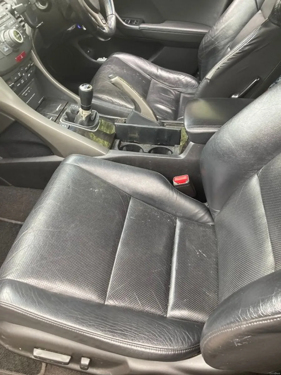 2009 Honda Accord - Image 2