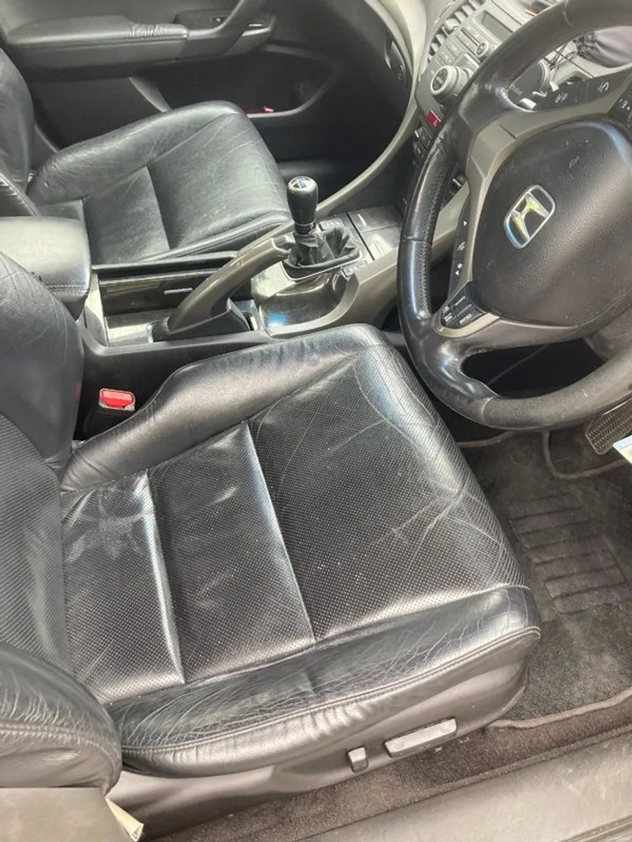 2009 Honda Accord - Image 4