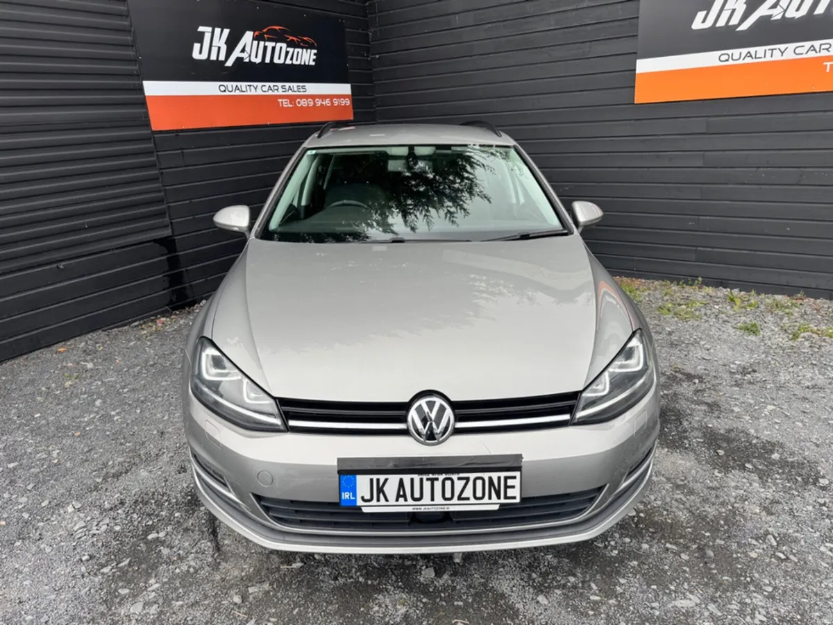 Volkswagen Golf 1.2 TSI BLUEMOTION AUTO - Image 2