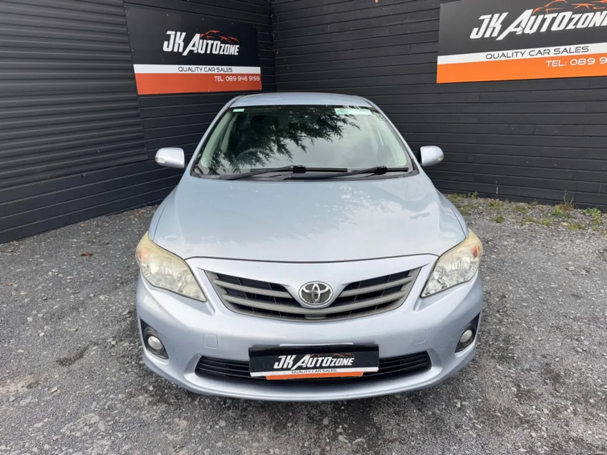 Toyota Corolla 1.4 D-4D TERRA MC 4DR - Image 2