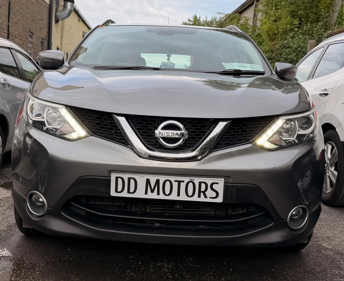 Nissan Qashqai 2017 Automatic w - Image 1