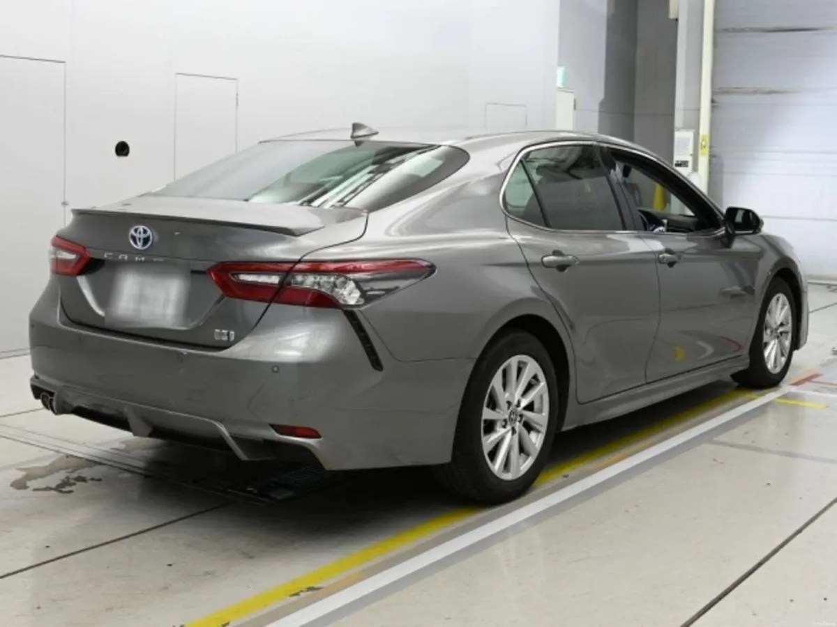 2021 Toyota Camry WS Hybrid Only 30k Km's! - Image 3