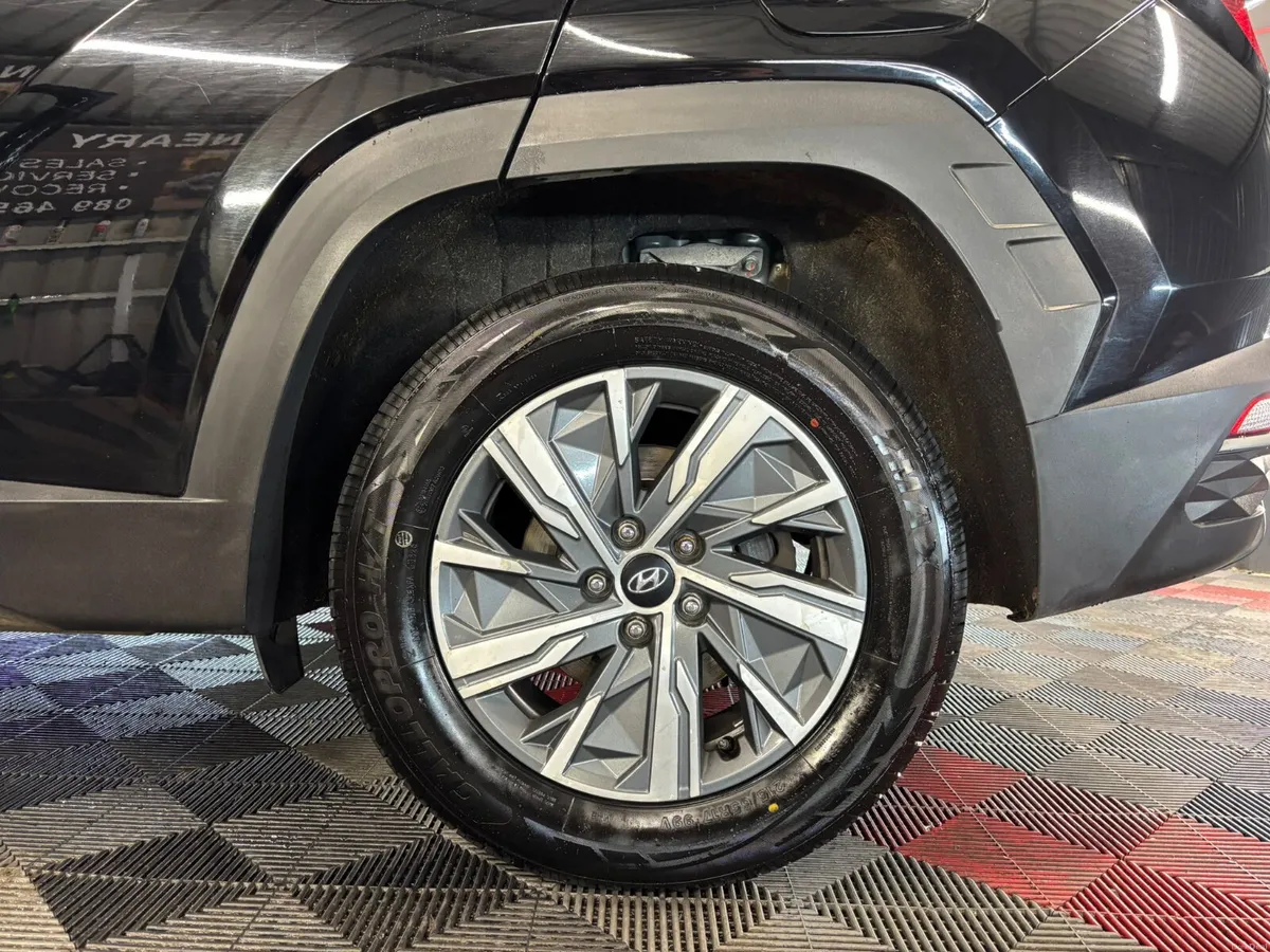 2022 Hyundai Tucson Comfort Manual - Image 2