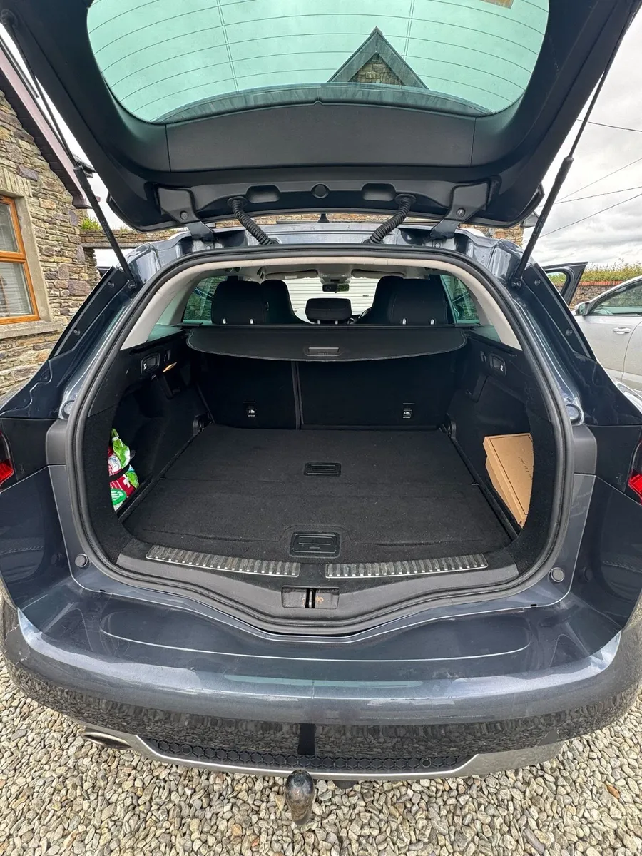Renault Megane 2017 - Image 5