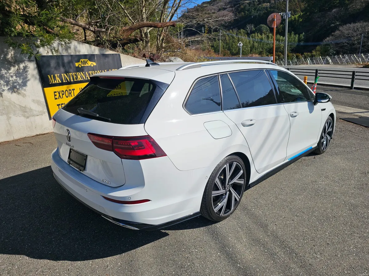 2023 VW Golf R-Line Hybrid Wagon - Image 3