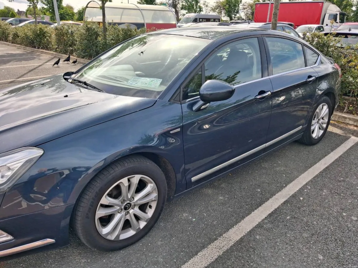 Car - Image 3