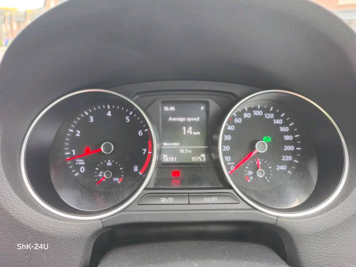 Volkswagen Polo 2016; 2 year NCT; 6 month Tax - Image 4