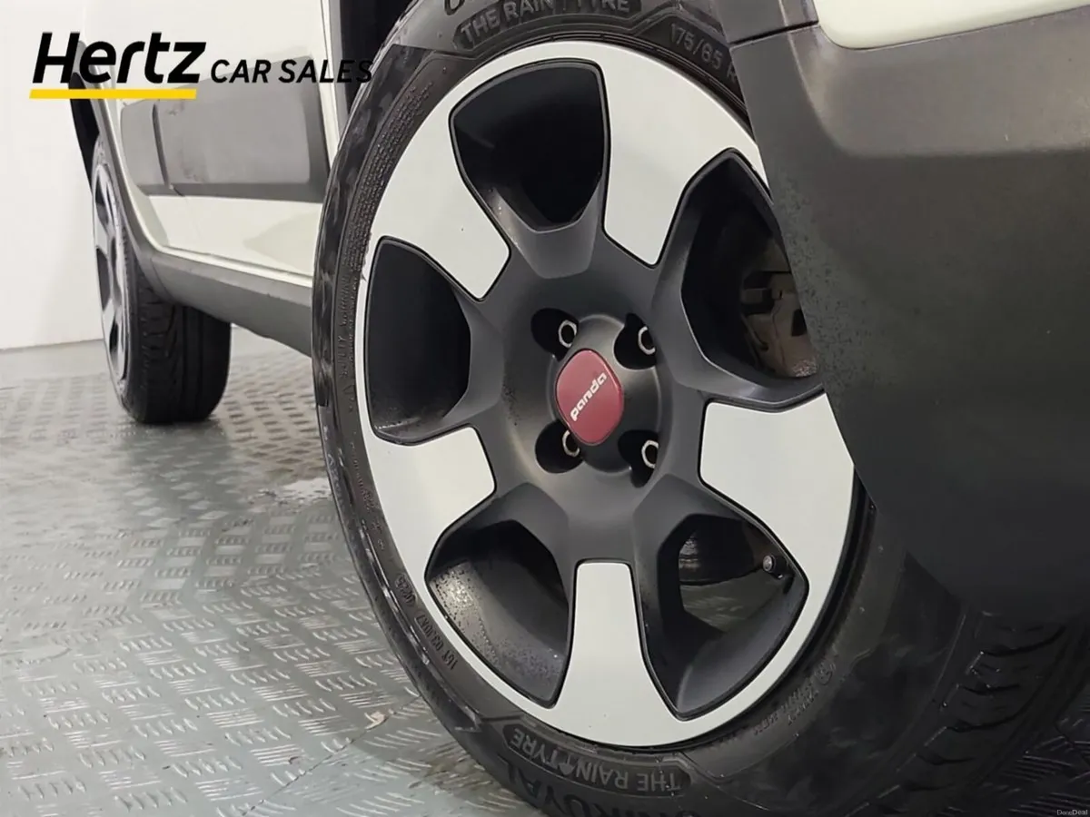 Fiat Panda CROSS MHEV  1.0 Petrol Manual - Image 6