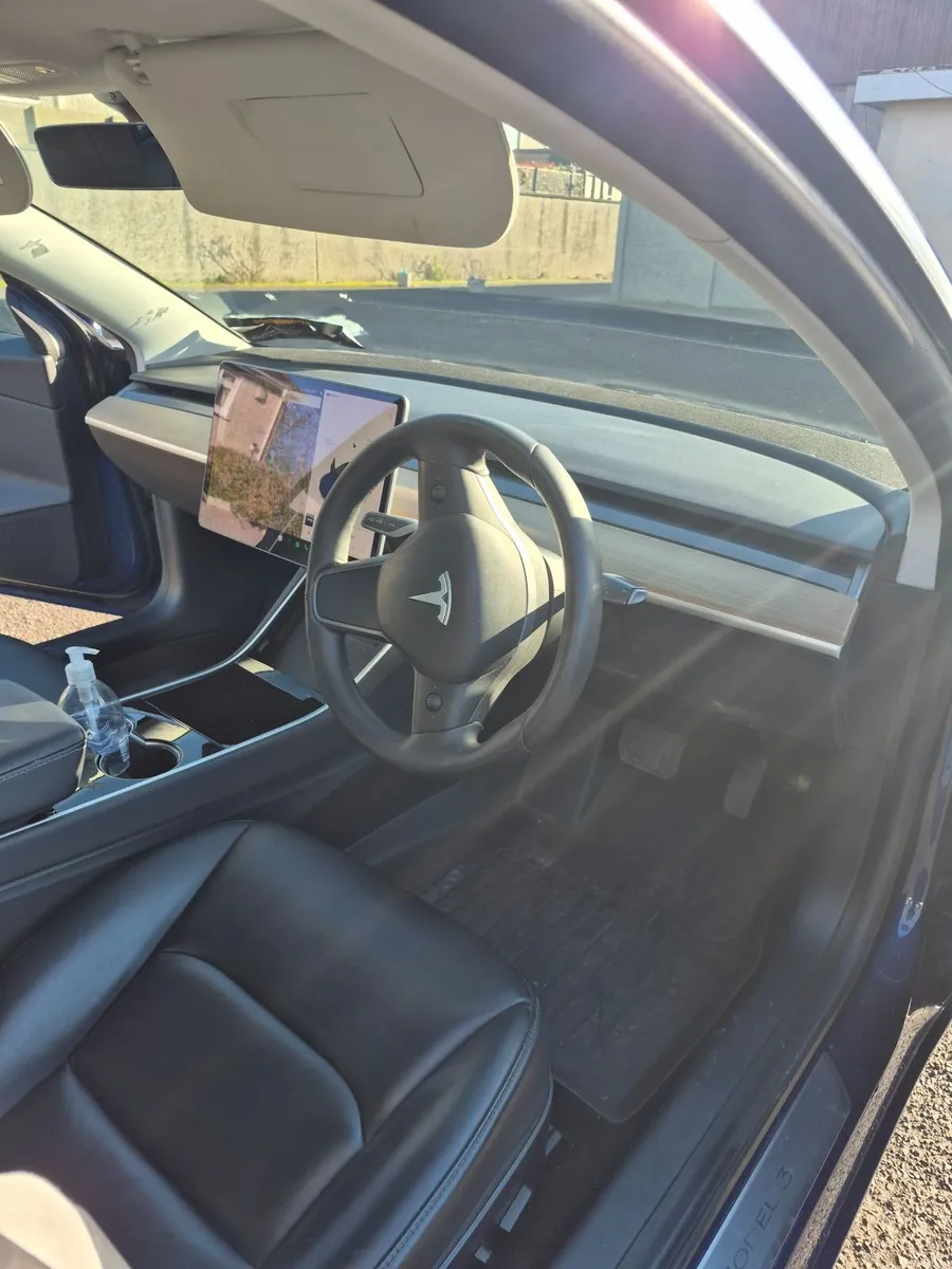 Tesla Model 3 2019 - Image 1