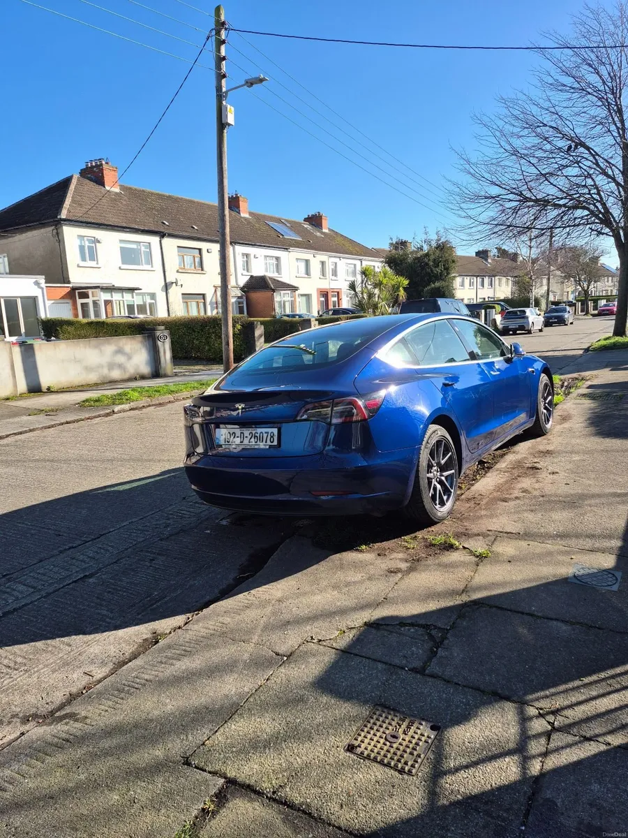 Tesla Model 3 2019 - Image 4