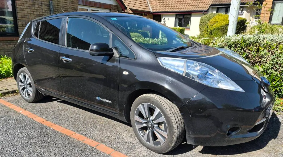 Nissan Leaf. 142 D 21468 is 100 % ELECTRIC ! - Image 1