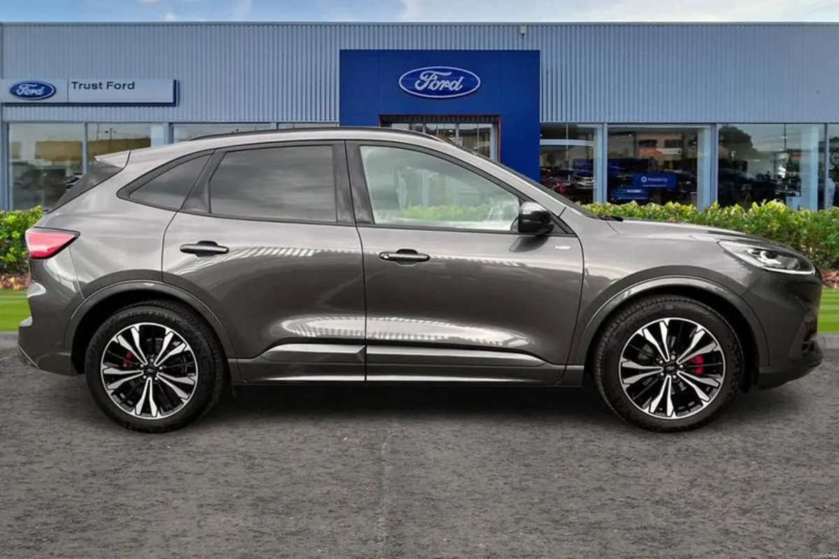 Ford Kuga ST-Line X Edition - Image 3