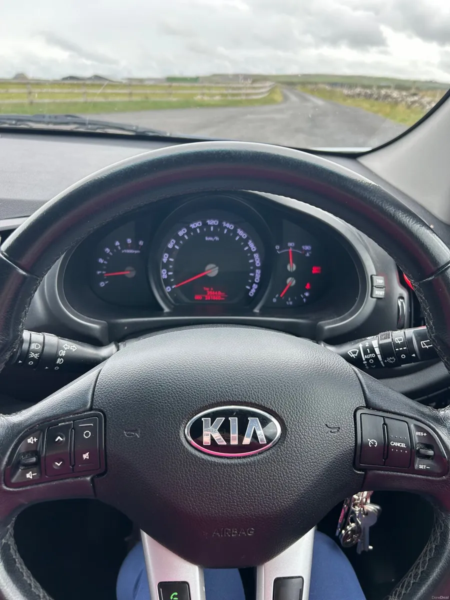 Kia Sportage 2013 - Image 2