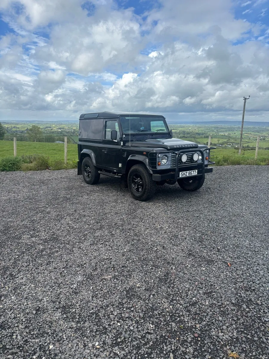 Landrover Defender - Image 3