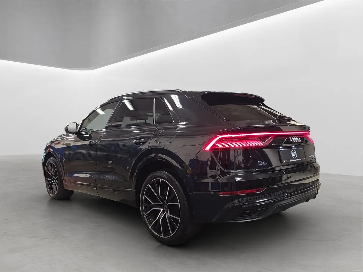 2024 AUDI Q8 3.0 TFSI E QUATTRO BLACK EDITION. - Image 4