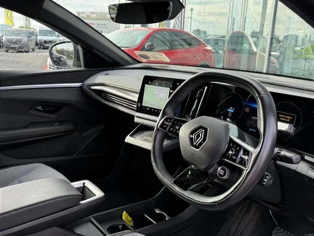 Renault Megane E-Tech EV60 220hp Techno - Image 4