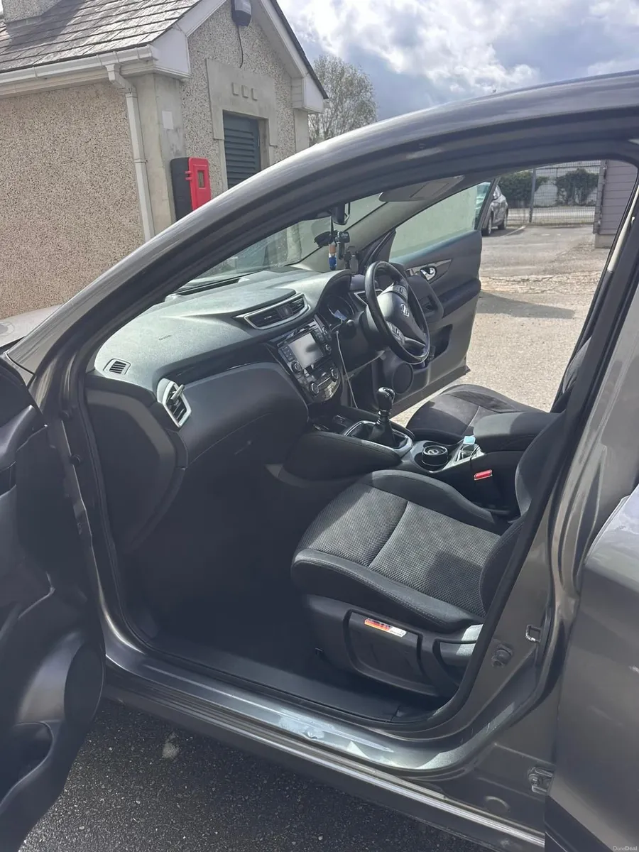 Nissan Qashqai 2014 - Image 2