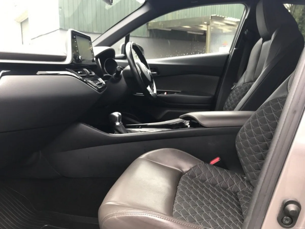Toyota C-HR HYBRID SOL - GRANDONS - Image 6