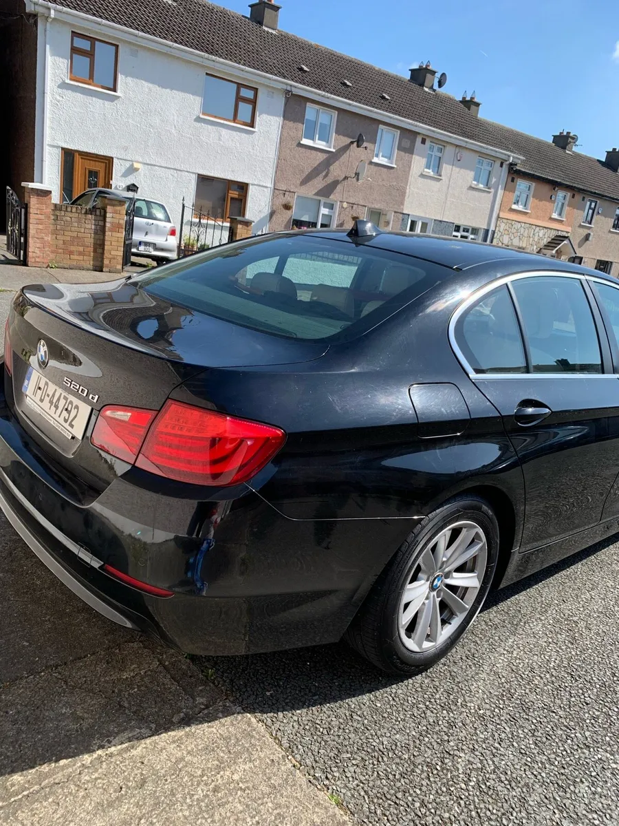 BMW SERIES 5 - Image 3